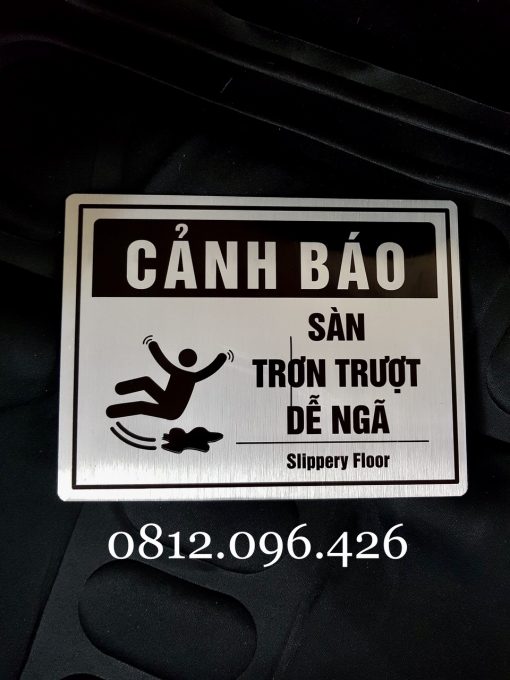 canh-bao-san-trơn-truot1 Biển cảnh báo sàn nhà trơn trượt cho văn phòng