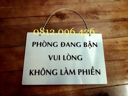 Biển đang bận vui lòng không làm phiền treo 2 mặt kích thước 30 x 20cm