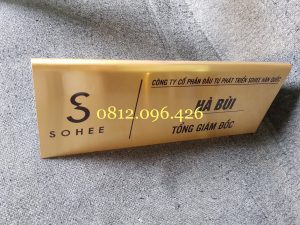 BIỂN CHỮ A ĐỂ BÀN CHỨC DANH