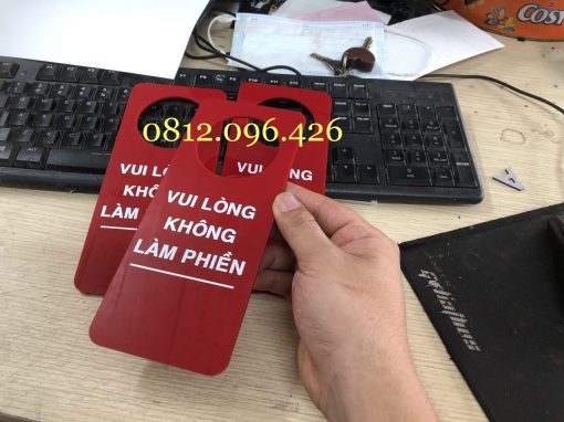 khong-lam-phien4 BIỂN TREO CỦA PHÒNG - ĐỪNG LÀM PHIỀN