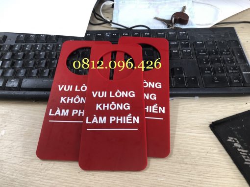 khong-lam-phien5 BIỂN TREO CỦA PHÒNG - ĐỪNG LÀM PHIỀN
