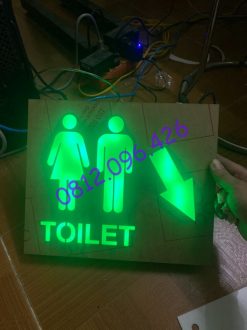 Làm biển toilet, wc có đèn thả trần 2 mặt